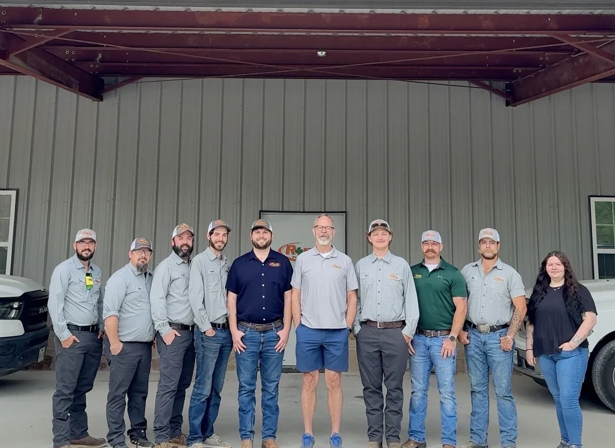 Ross Pest and Lawn Team